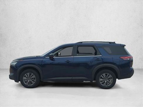Used 2025 Nissan Pathfinder SV FWD image 8