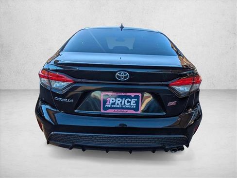 Used 2021 Toyota Corolla SE image 6