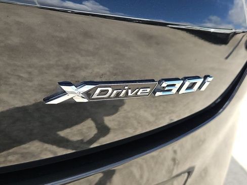 Used 2024 BMW X4 xDrive30i w/ Premium Package AWD/4WD image 9
