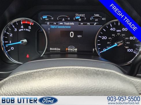 Certified 2022 Ford F250 Platinum w/ FX4 Off-Road Package AWD/4WD image 15