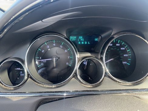 Used 2015 Buick Enclave Leather w/ Trailering Package image 7