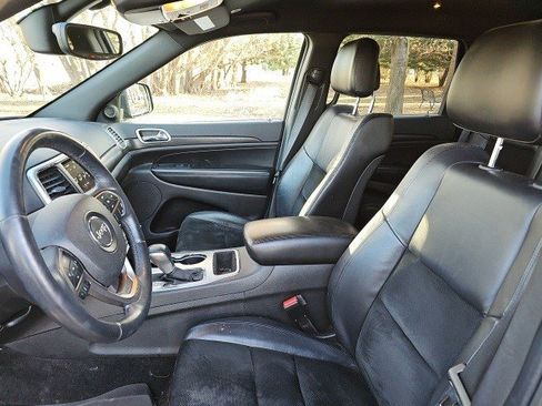 Used 2018 Jeep Grand Cherokee Altitude image 19