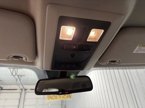 Used 2014 RAM 3500 Laramie Longhorn w/ Cold Weather Group image 15