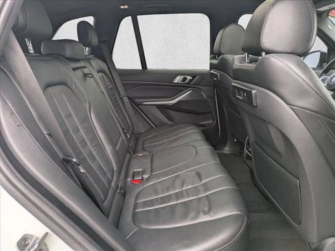 Used 2019 BMW X5 xDrive40i w/ M Sport Package image 22