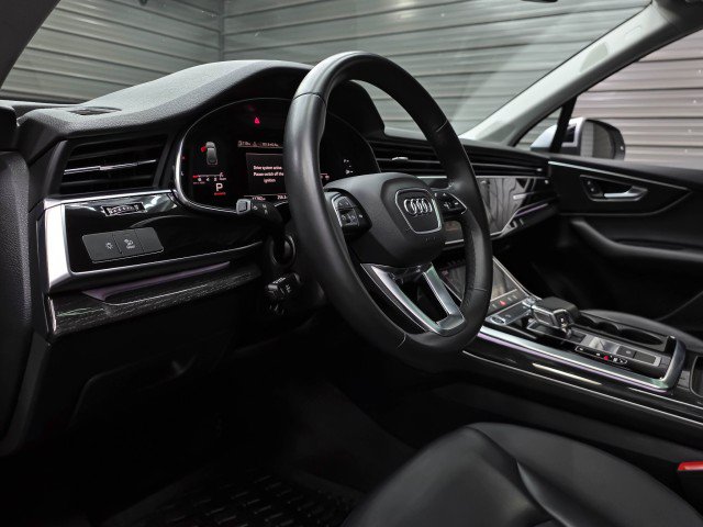Used 2021 Audi Q7 3.0T Premium Plus w/ Premium Plus Package AWD/4WD image 11