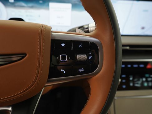 Used 2025 Genesis GV80 3.5T Prestige image 19