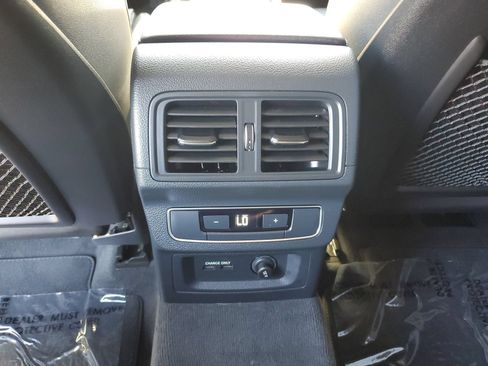 Used 2024 Audi Q5 e Premium w/ Convenience Package AWD/4WD image 12