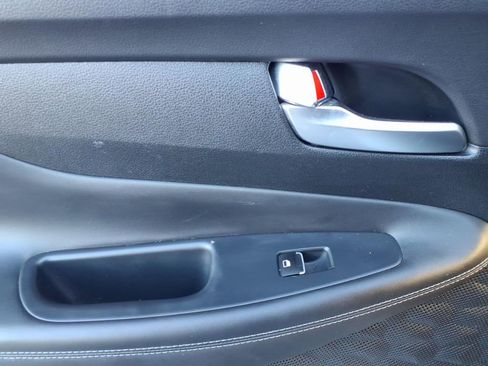 Used 2023 Hyundai Santa Fe SEL w/ Premium Package image 15