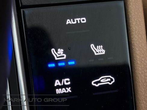 Used 2019 Porsche Cayenne S image 9