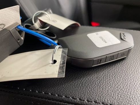 New 2026 Kia Sportage EX w/ EX Panorama Roof Package image 47