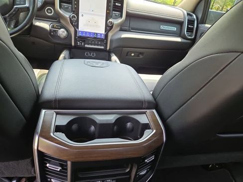 Used 2022 RAM 2500 Laramie AWD/4WD image 37