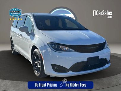 Used 2020 Chrysler Pacifica Touring w/ S Appearance Package