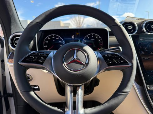 New 2026 Mercedes-Benz GLC 300 4MATIC image 9