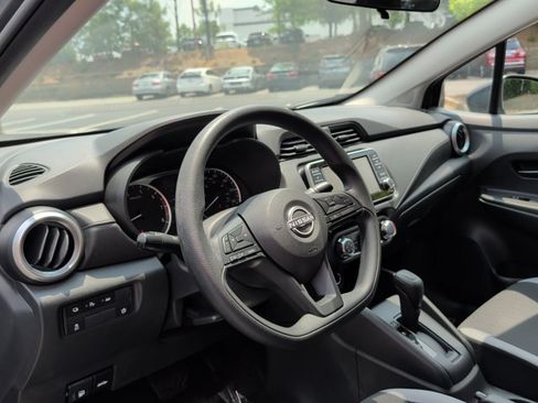 Used 2025 Nissan Versa S w/ S Plus Package FWD image 7