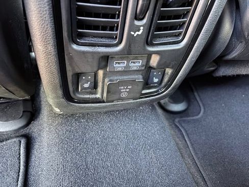 Used 2025 Dodge Durango GT AWD/4WD image 10