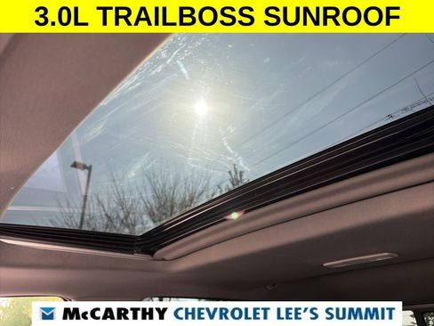 Used 2022 Chevrolet Silverado 1500 LT Trail Boss w/ LT Trail Boss Premium Package image 6