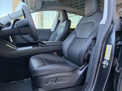 Used 2026 Tesla Model Y Long Range AWD/4WD image 8