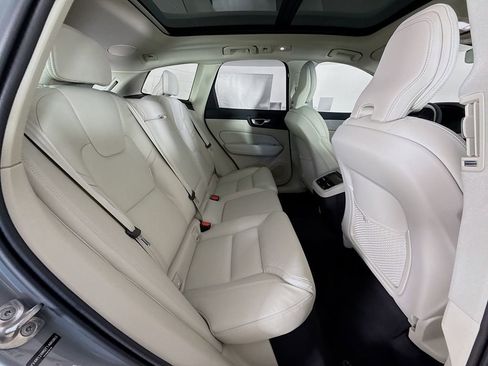 New 2026 Volvo XC60 B5 Ultra w/ Protection Package Premier image 29