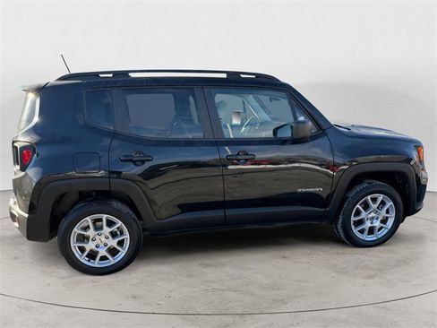 Used 2022 Jeep Renegade Latitude w/ Convenience Group image 6