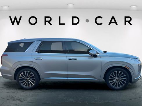 Used 2024 Hyundai Palisade Calligraphy image 8