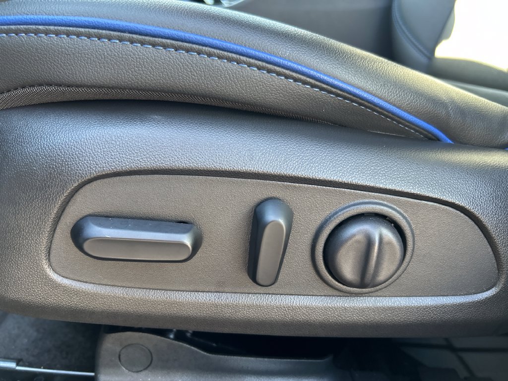 Used 2025 Buick Envista Sport Touring w/ Convenience I Package FWD image 19