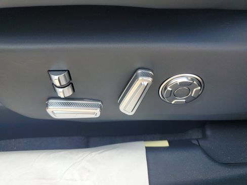 New 2026 Lincoln Nautilus Black Label AWD/4WD image 12