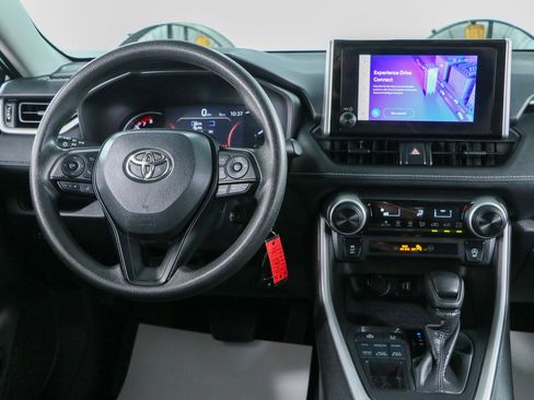 Used 2024 Toyota RAV4 LE AWD/4WD image 17