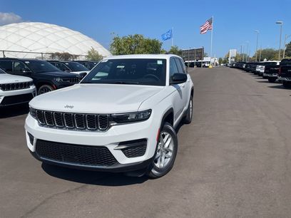 New 2025 Jeep Grand Cherokee Laredo X w/ Luxury Tech Group I