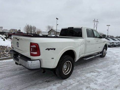 Used 2022 RAM 3500 Limited w/ Max Tow Package image 6