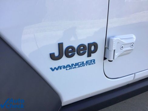 Used 2022 Jeep Wrangler Unlimited Rubicon 4xe w/ Cold Weather Group image 43
