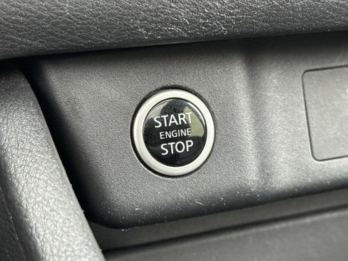 Used 2023 Nissan Rogue SV w/ SV Premium B Package image 20