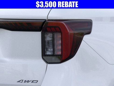 New 2026 Ford Explorer ST-Line w/ ST-Line Street Pack image 21