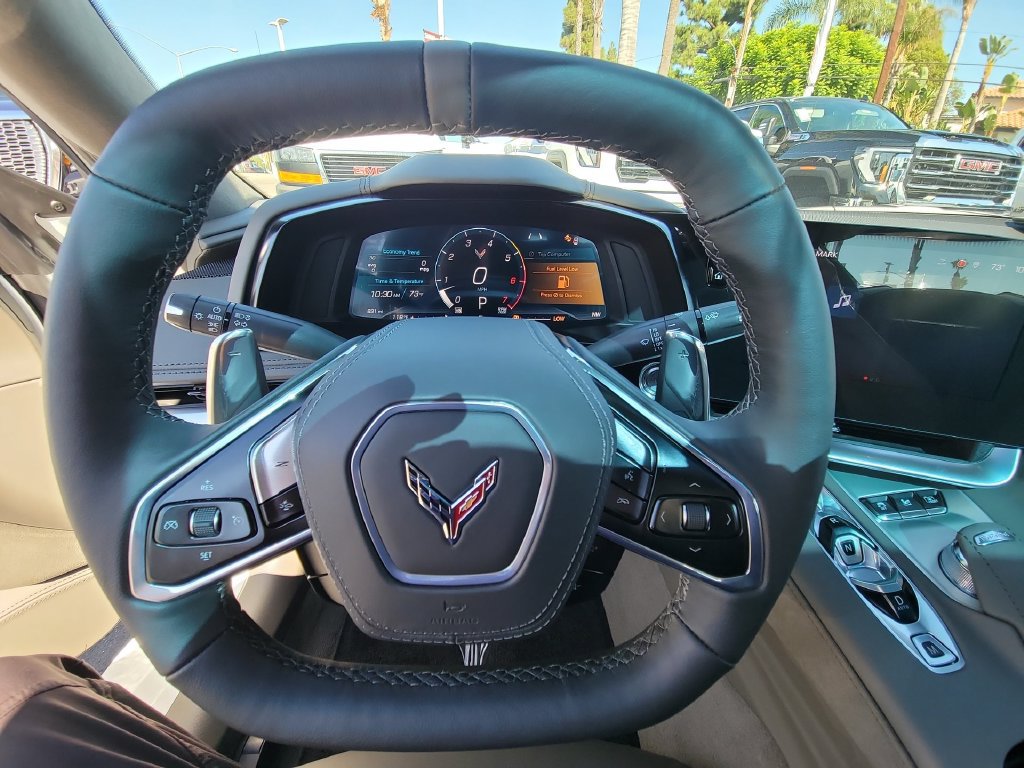 Used 2025 Chevrolet Corvette Stingray Premium Cpe RWD image 11
