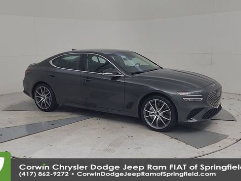 Used 2025 Genesis G70 2.5T image 2