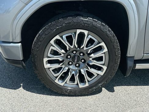 Used 2024 GMC Sierra 1500 Denali Ultimate AWD/4WD image 24