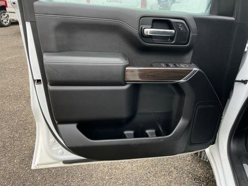 Used 2020 Chevrolet Silverado 1500 LT w/ Trailering Package image 11