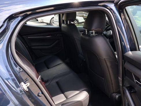 Used 2022 MAZDA MAZDA3 s FWD image 35