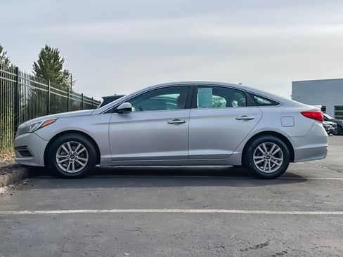 Used 2015 Hyundai Sonata SE FWD image 6