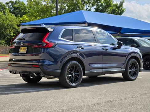Used 2025 Honda CR-V Sport-L image 3