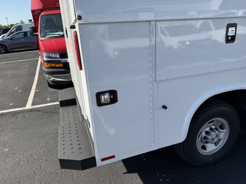 New 2026 Chevrolet Express 3500 w/ Power Convenience Package RWD image 9