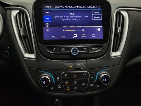 Used 2024 Chevrolet Malibu LT image 25