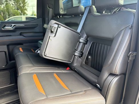 Used 2022 GMC Sierra 1500 AT4 w/ AT4 Premium Package AWD/4WD image 24