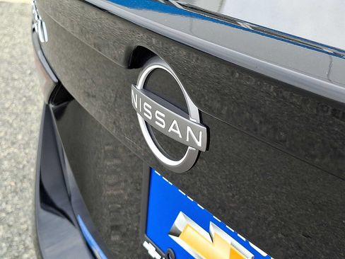 Used 2024 Nissan Sentra SR w/ SR Premium Package FWD image 28