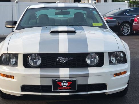 Used 2006 Ford Mustang GT Premium RWD image 3