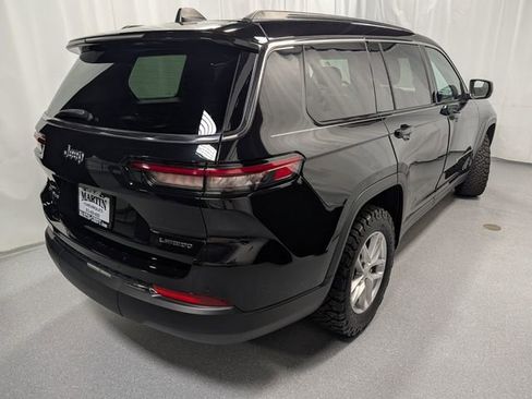 Used 2021 Jeep Grand Cherokee L Laredo w/ Luxury Tech Group I AWD/4WD image 3