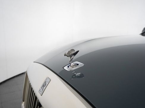 Used 2024 Rolls-Royce Spectre w/ Leather Finishing Pack AWD/4WD image 9