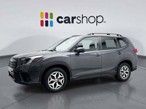 Used 2023 Subaru Forester Premium AWD/4WD image 1