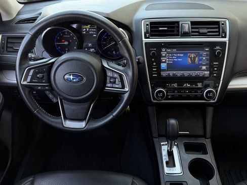 Used 2018 Subaru Outback 2.5i Premium AWD/4WD image 12