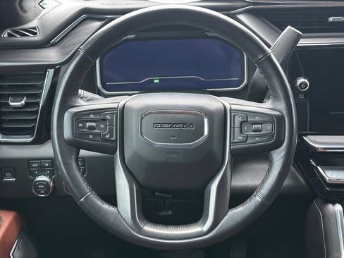Used 2024 GMC Sierra 3500 Denali Ultimate AWD/4WD image 13