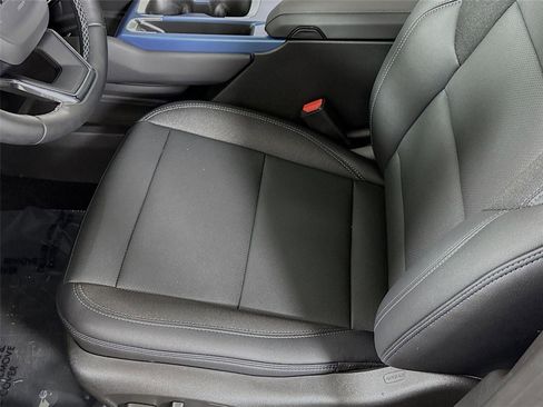 New 2026 Chevrolet Equinox EV LT image 14